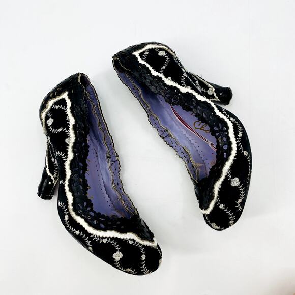 Irregular Choice Size 36 EU Black White leather eyelet Heels - Picture 3 of 9